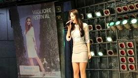 国产极品骚模喷水视频,性感诱惑尽收眼底