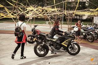 国产复古猪鼻子机车视频,国产经典再现，带你穿越时光隧道